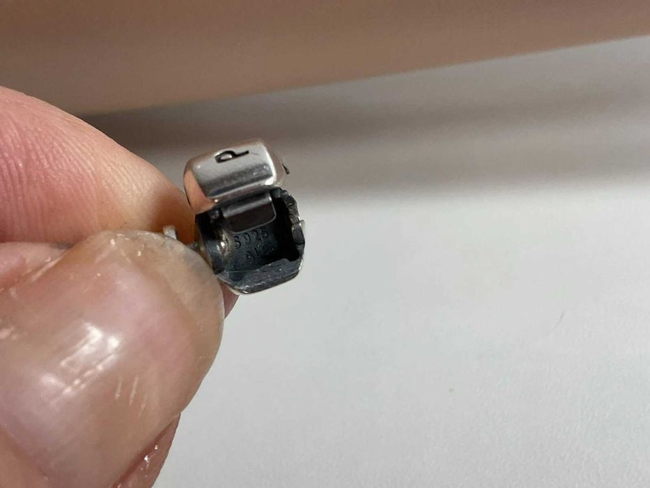 Гривна Пандора|Pandora