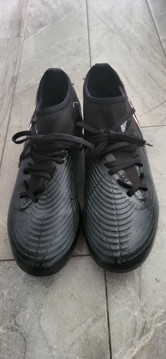Футболни обувки adidas predator 40⅔