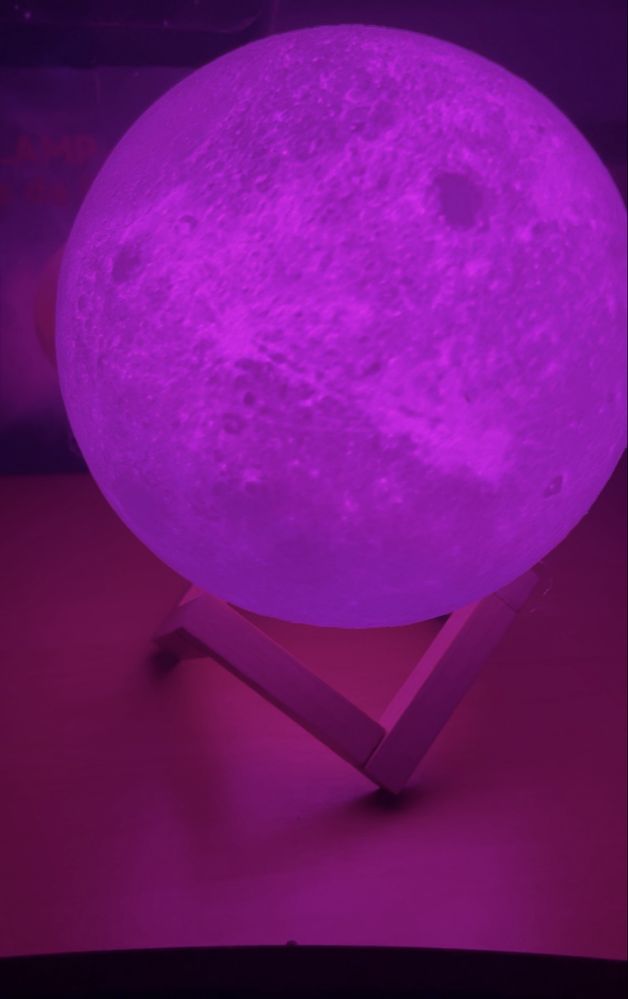LED Moon Lamp – 3D Лампа Луна с Дистанционно | Подарък и Декорация