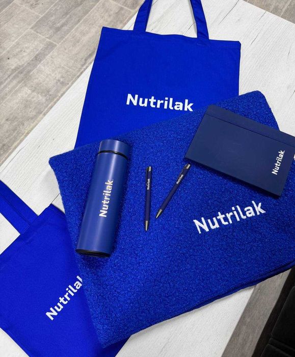 Brend uchun kiyim va reklama buyumlari— buyurtma asosida tayyorlaymiz!