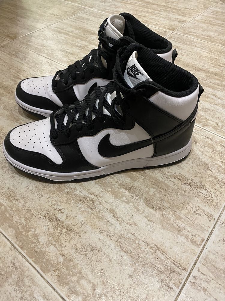 Nike Dunk High Black and White