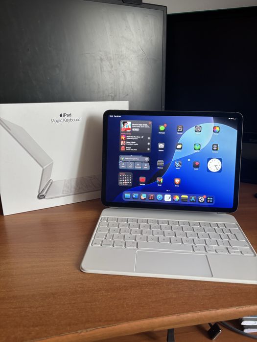Apple iPad Magic keyboard ca noua 11 inch FULL BOX