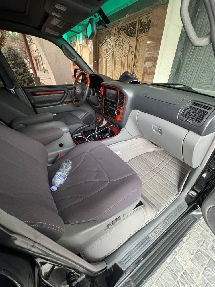 Lexus  LX-470  V8 narhi 23500$