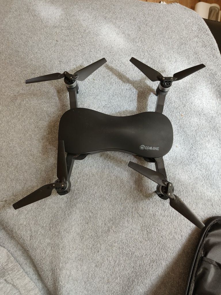 Dron pro eachine EX4