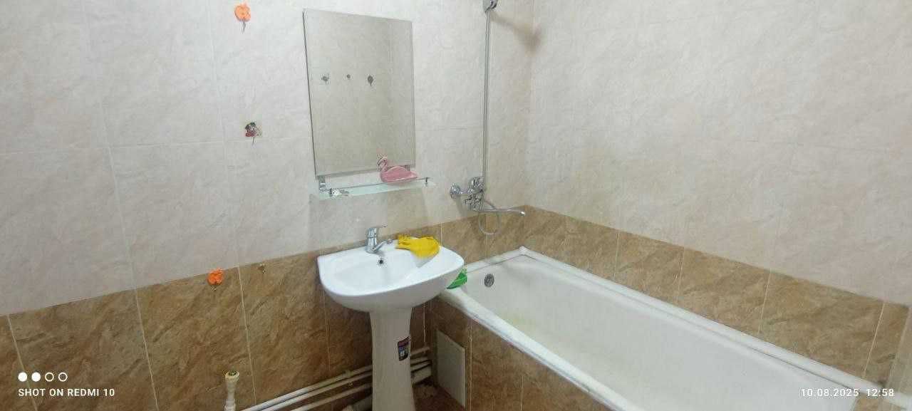2-комнатная квартира 62 м², Буюк Ипак Йули (Буз базар)