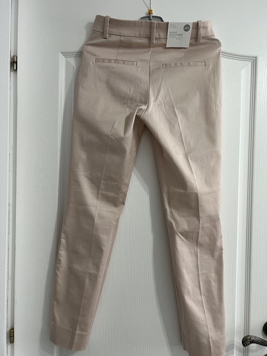 Pantaloni noi roz pudră H&M