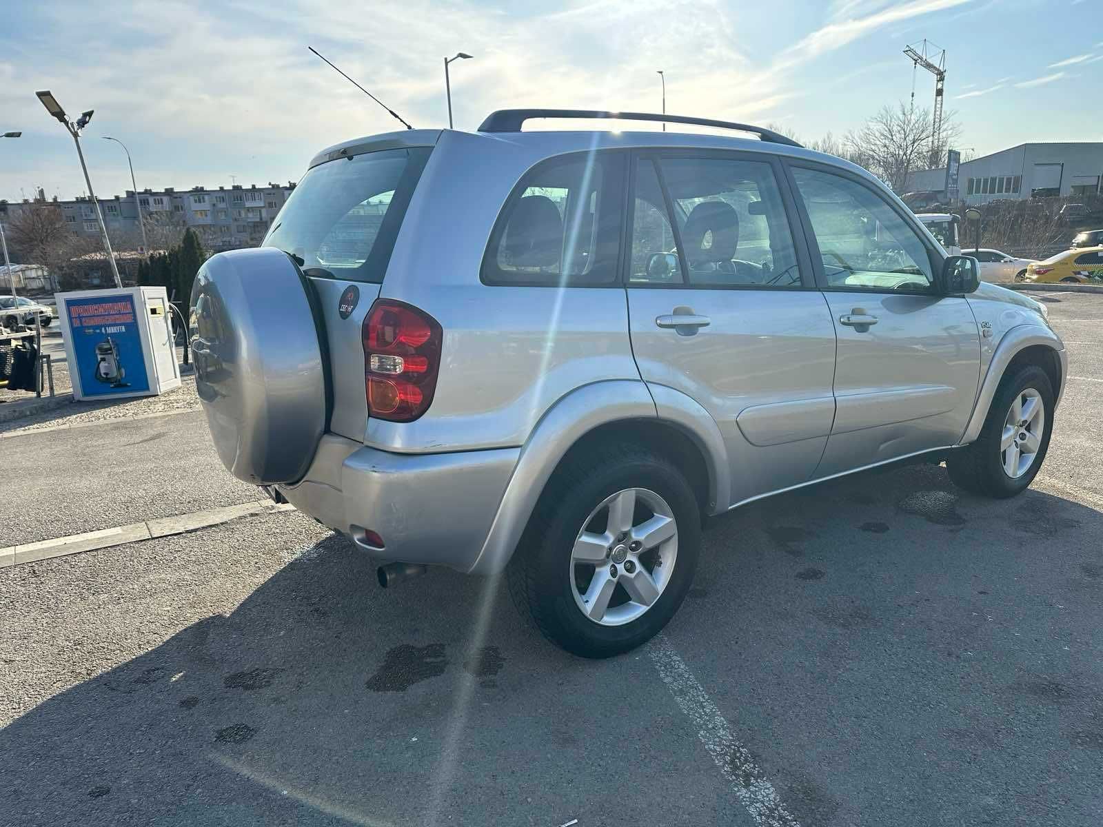 Toyota Rav4 Дизел 2.0 D4D 116к.с 4х4 / 2003