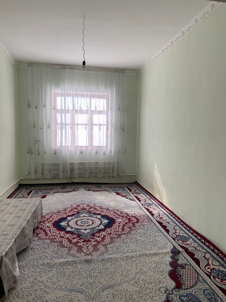 Qoratuxumda 8 sotikli hovli sotiladi