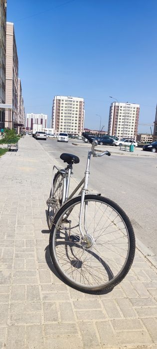 Россиский Велосипед сатылады срочно. Жүріп тұр. Баллондары новый