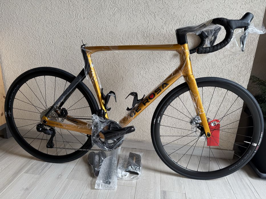 Cursiera carbon De Rosa Pinifarina 2025 ultegra di2 12 v
