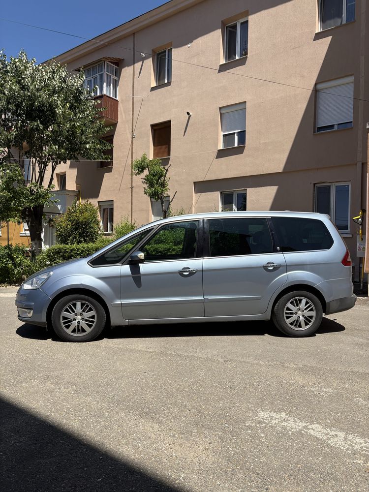 Ford Galaxy Ghia