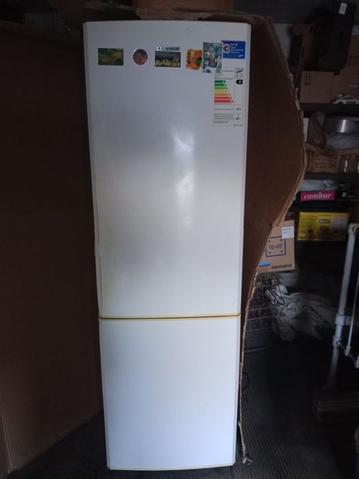 Продам б/у 2х камерный холодильник SAMSUNG