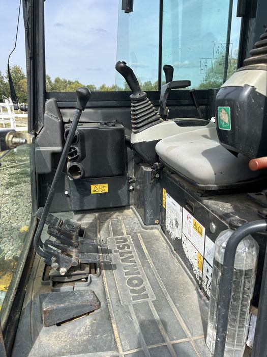 Excavator komatsu pc26 mr 3