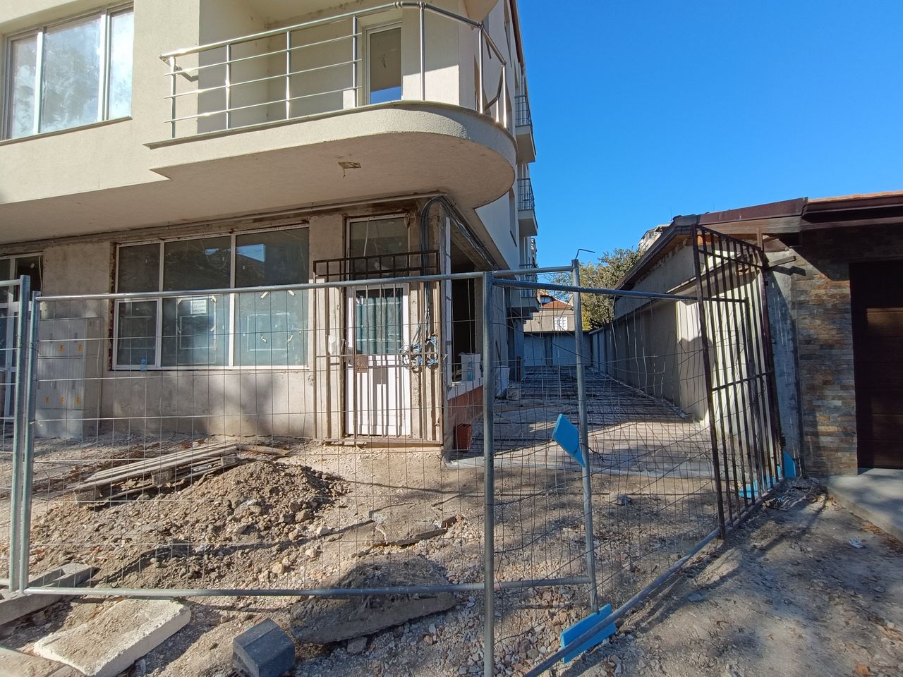Продава се Гараж / Паркомясто в Пазарджик, Моста на Лютата - 30 кв.м за 609 €/кв.м - Снимка #6