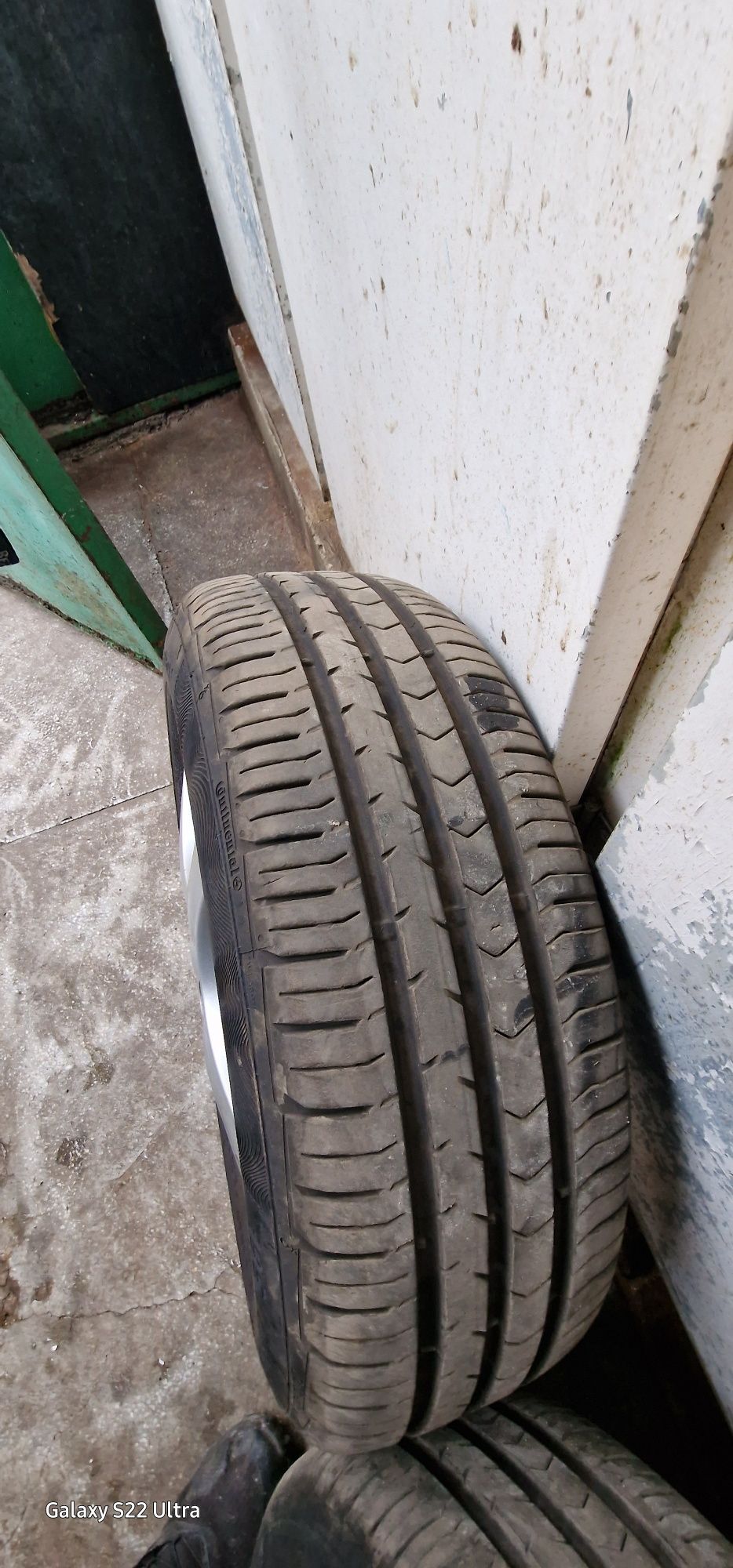 Продавам джанти 5x112 R15 ронал с летни гуми 195/60/15