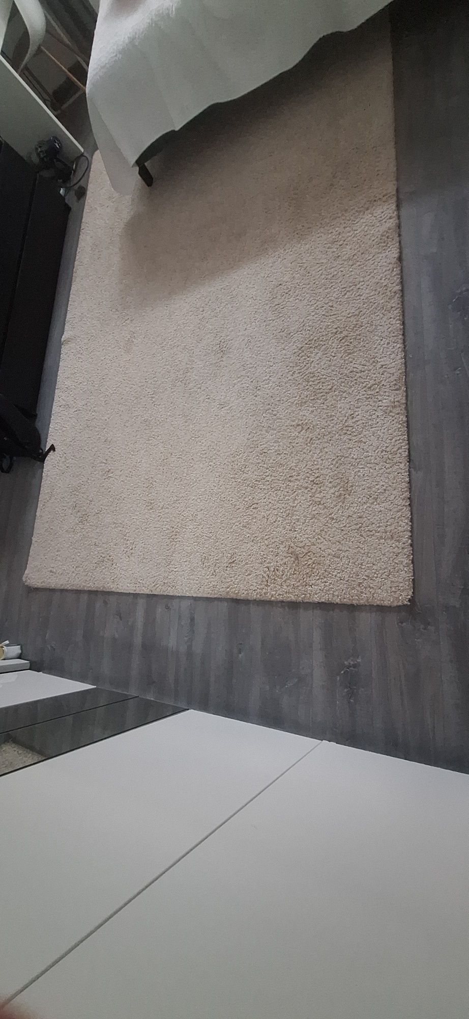 Covor de vanzare 3m x 2 m