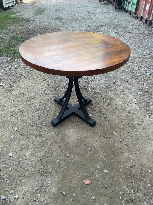 Продается столы б/у для кафе и ресторанов