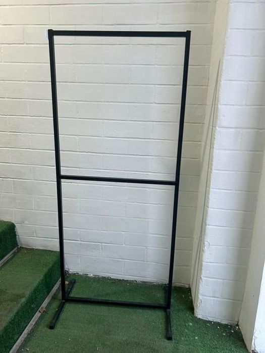 Напольные вешалки