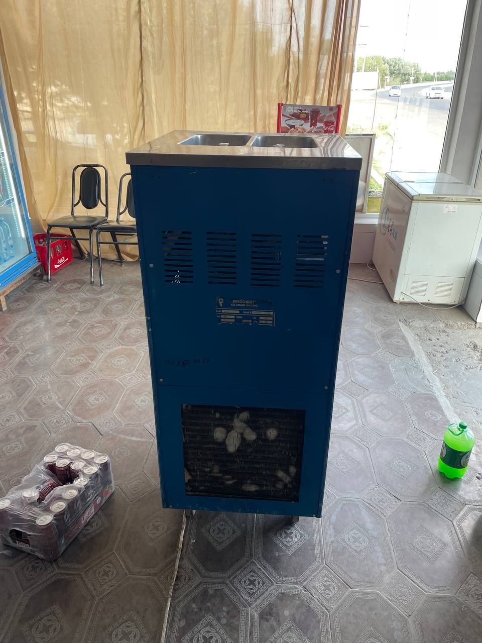 Марожни апарат сотилади 1200$
