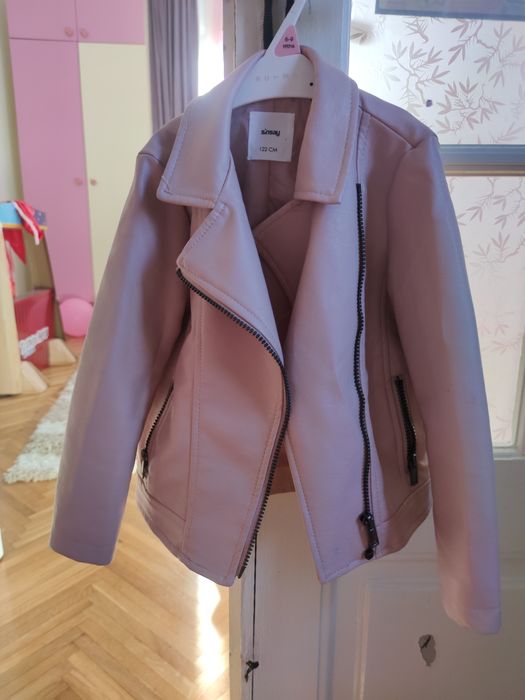 Geacă de blugi și Geaca imitație piele