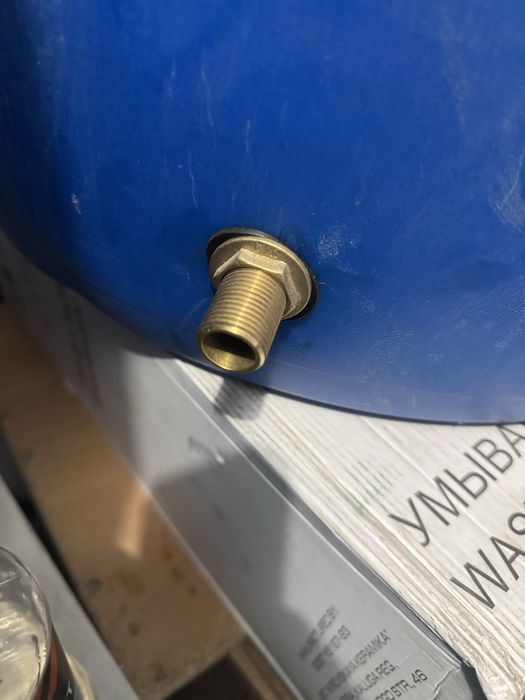 Готовая бочка под мойку диаметр резьбы 21мм