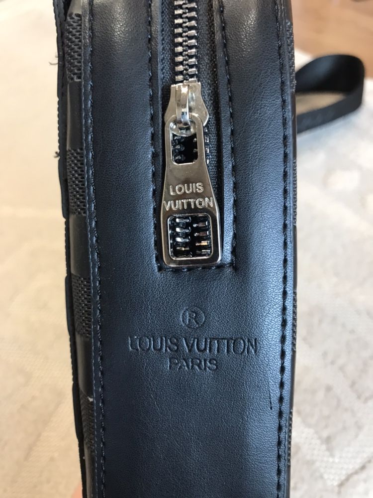 Мъжка чантичка Louis Viutton