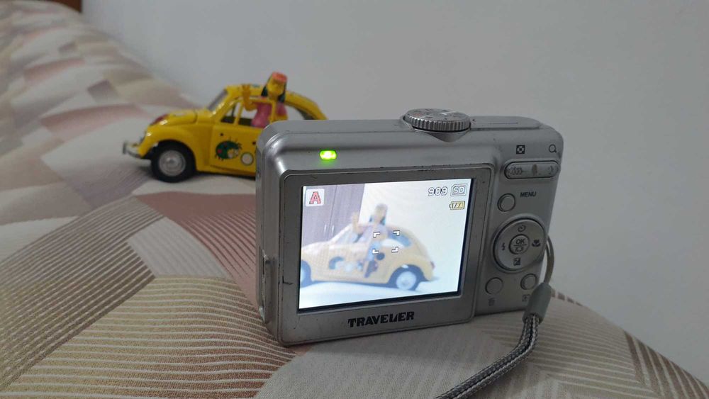 фотоапара TRAVELER DC-7900