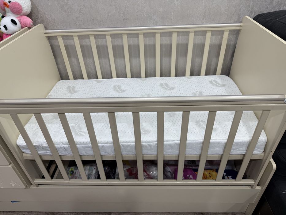 Продам манежку с матрасом