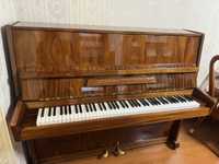 Продам пианино Украина в отличном состоянии