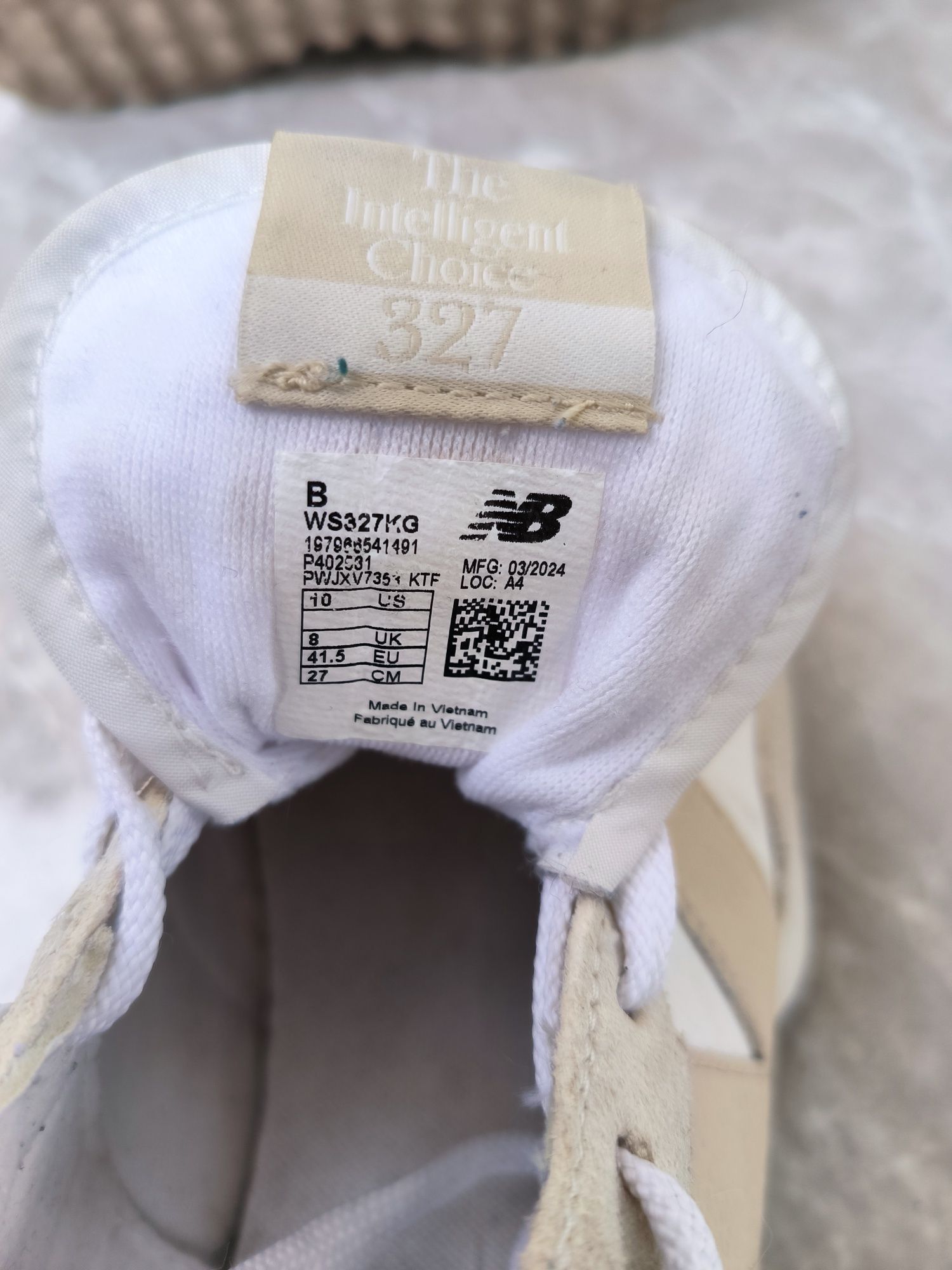 New Balance 327 номер 41,5