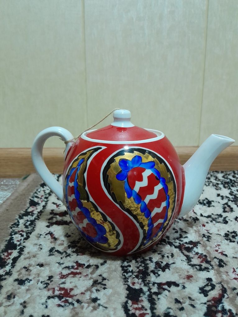 Продаётся чайник 0.5 литровый