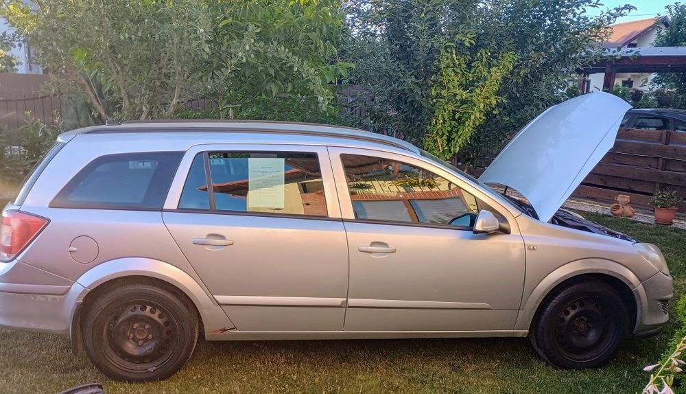 De vânzare OPEL Astra H 1.9