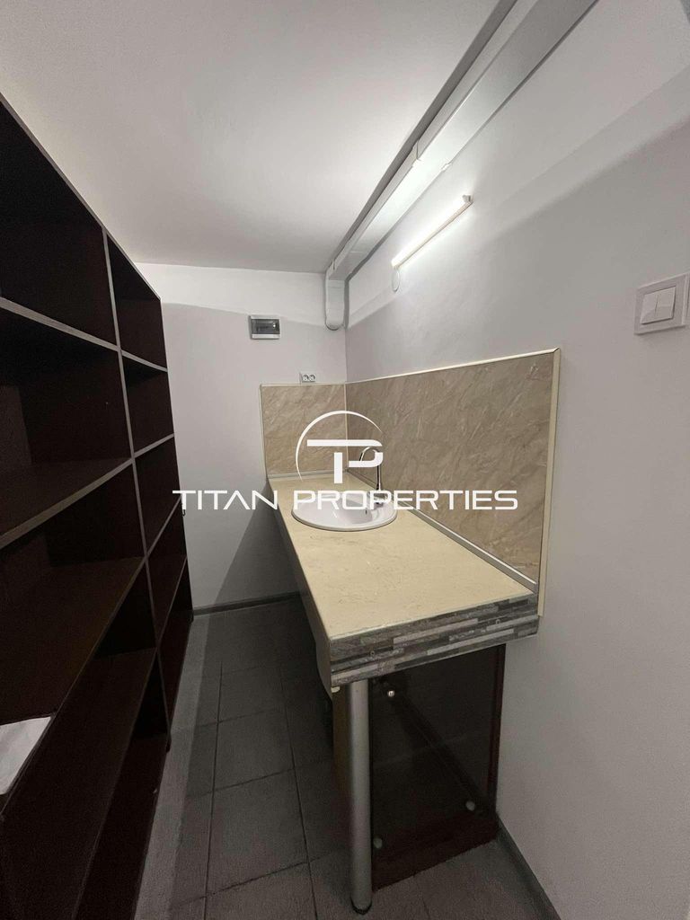 Дава се под наем Магазин в Варна, Левски - 35 кв.м за 400 € - Снимка #3