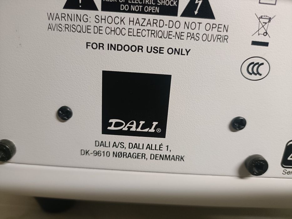 Dali Fazon SUB 1, subwoofer activ, perfect funcțional, bas rotund
