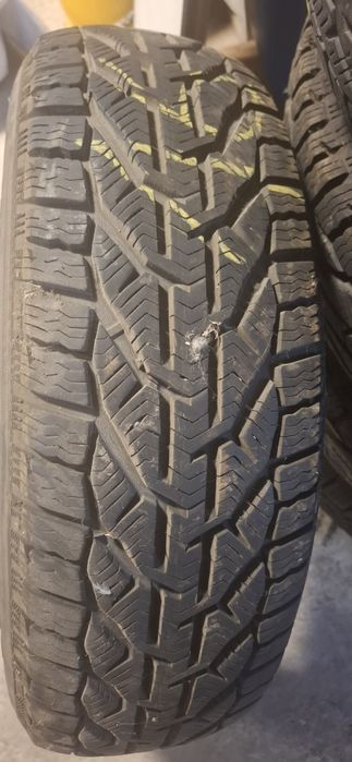 Vand cauciucuri iarna 185/65 r15