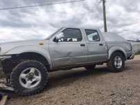 Motor bena nissan navara pathfinder