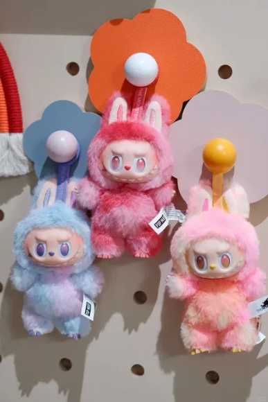 Labubu Big into Energy, Лабубу Pop Mart ключодържател