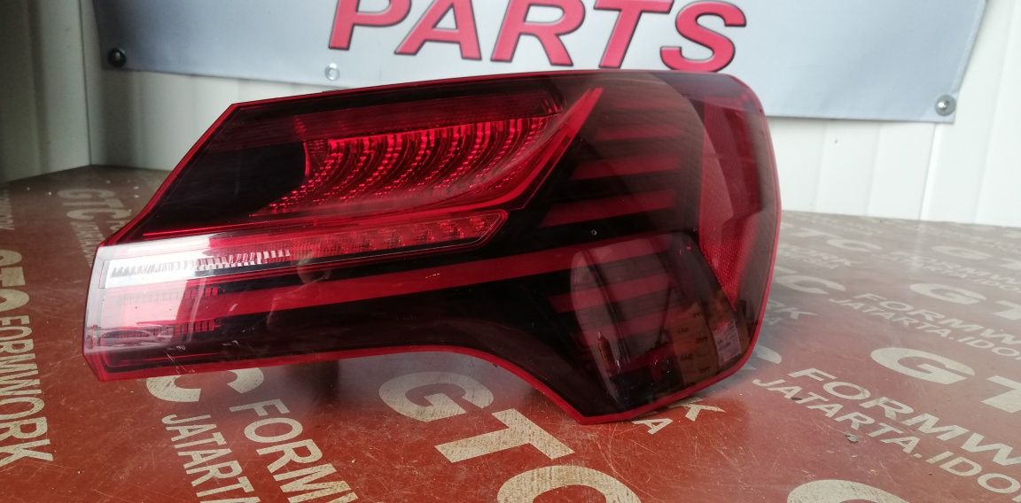 Десен стоп Audi E-tron 2018-2024