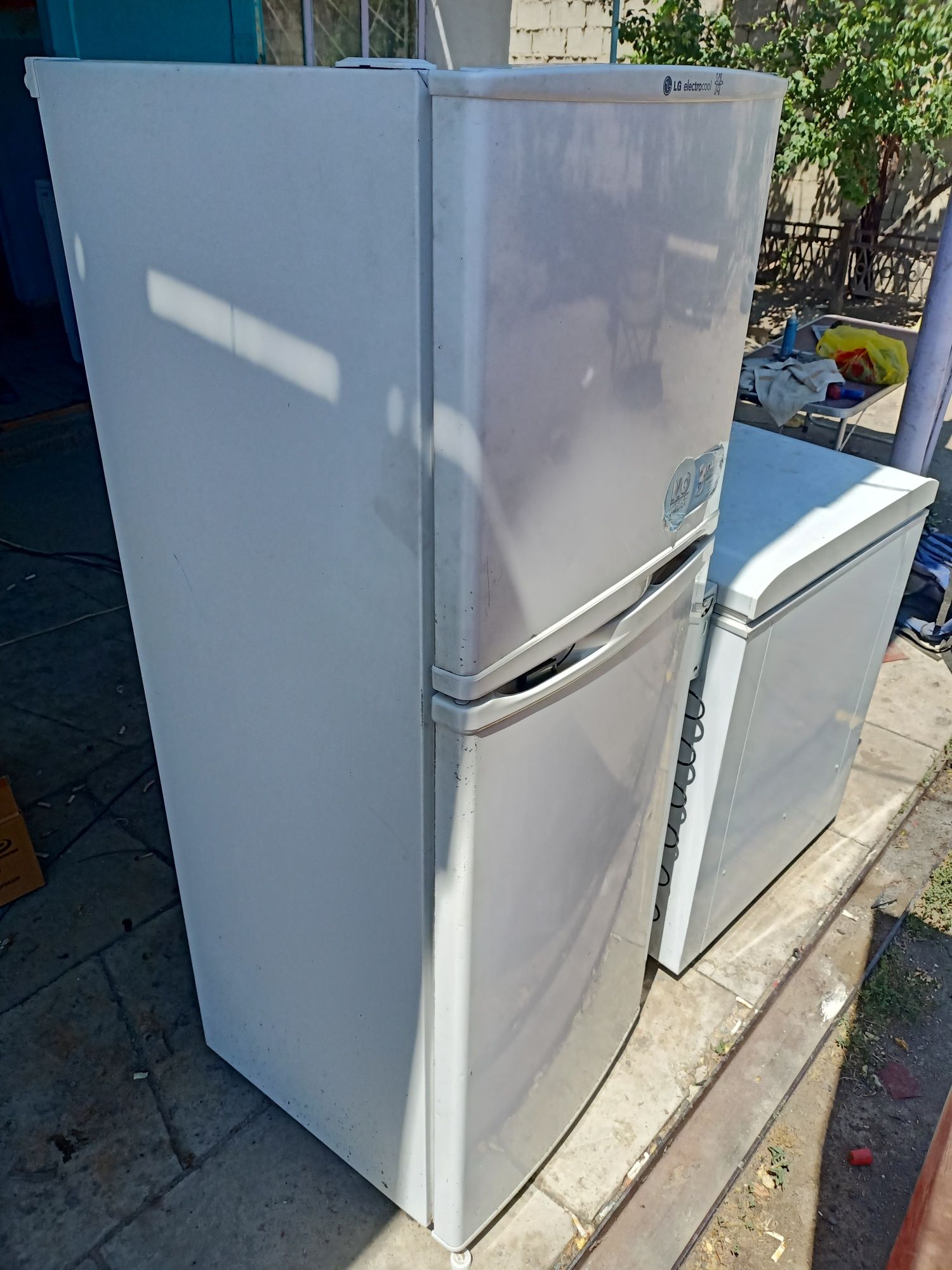 Продам холодильник LG