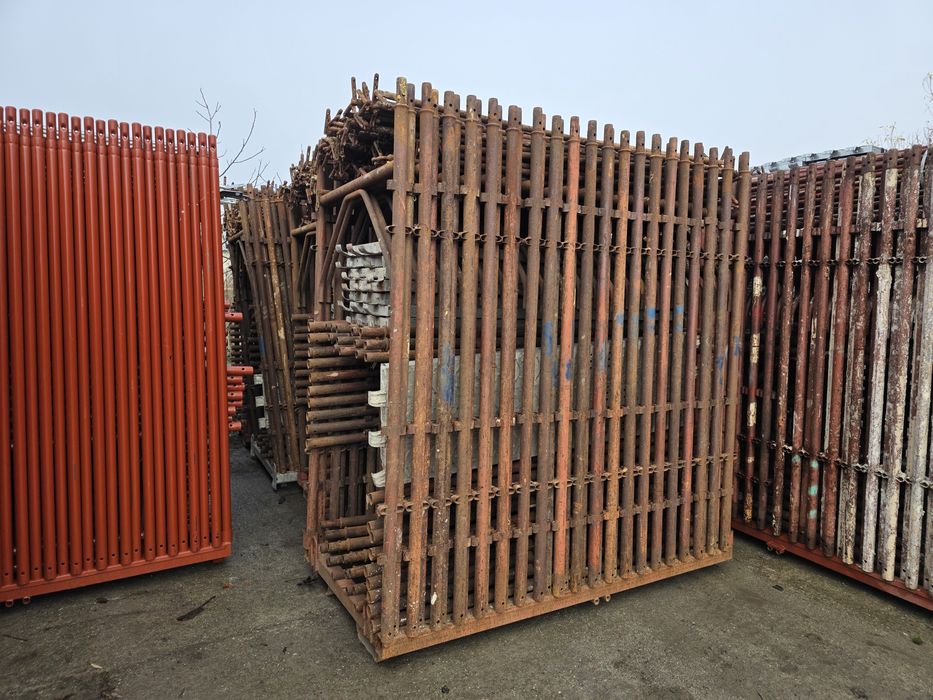 Schela metalica in stare foarte buna