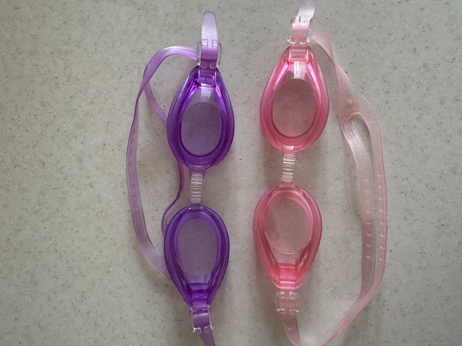 Продам очки для плавания