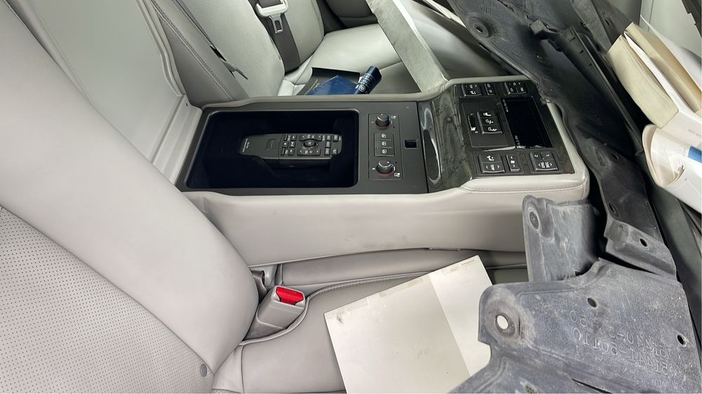 Dezmembrez Lexus LS 600h 5.0 hybrid an 2008 tip motor 2URFSE