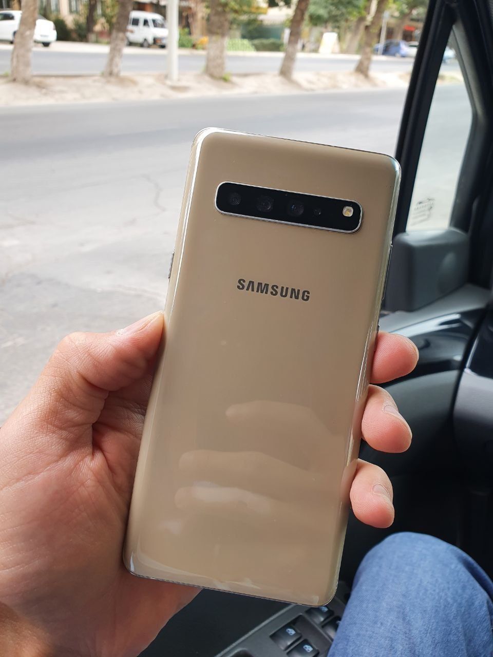 Samsung S10 5G 8/256gb  срочно