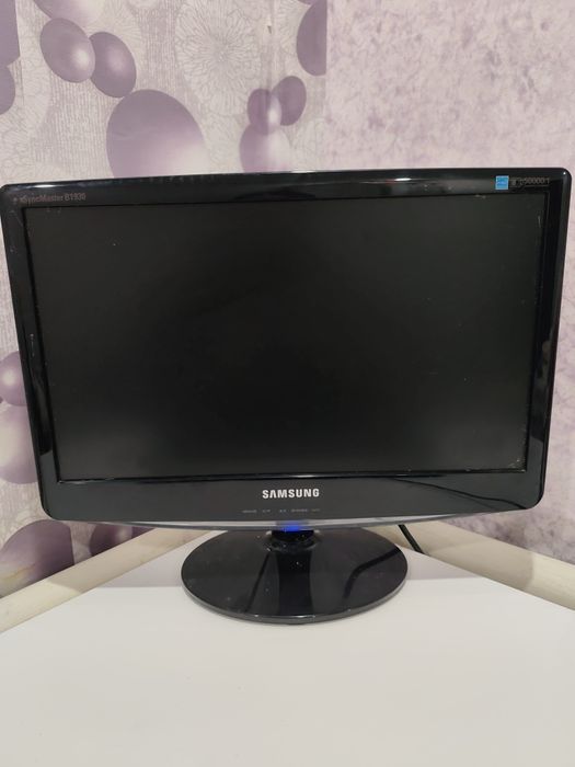 Продам манитор на запчасти