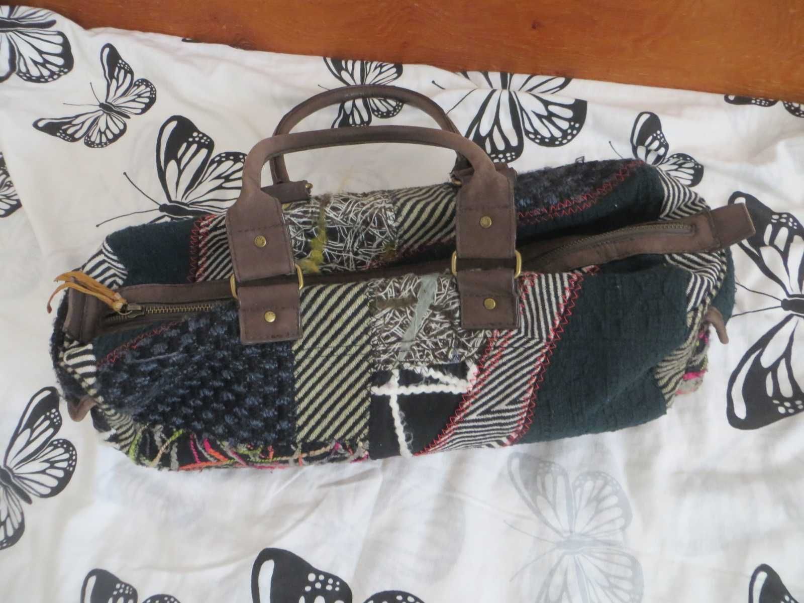 Дамски чанти  Kipling, Desigual