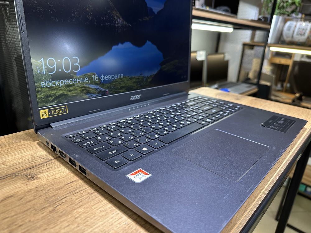 Ноутбук Acer Aspire 3/AMD A4-9120e Radeon R3/4GB/SSD256GB, 9770/A10