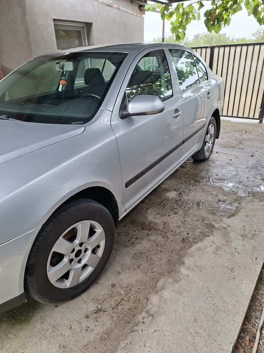 Vând Skoda Octavia 2
