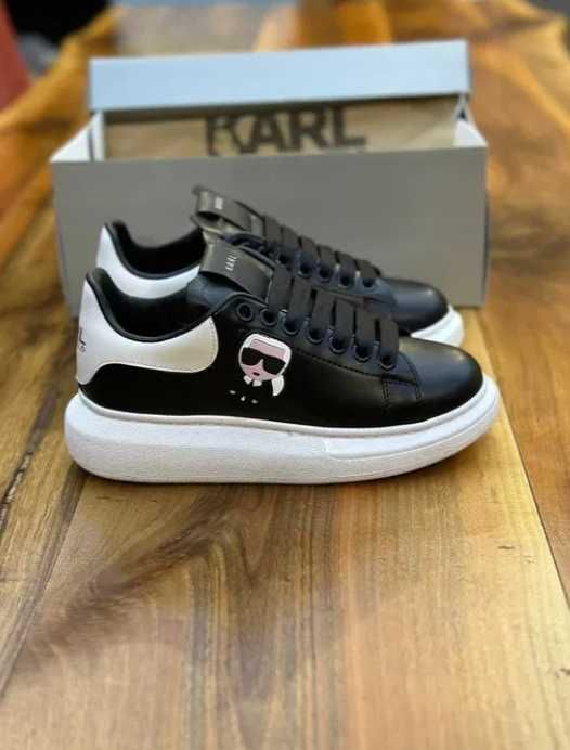 Vand Adidasi Karl Lagerfeld Black la DOAR 299 RON