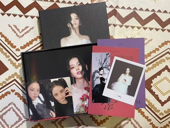 Продавам колекцията си от албуми на к-поп групи