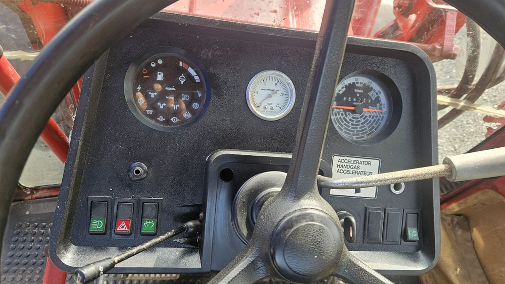 Tractor CASE International IHC 844 845 XL cu incarcator frontal